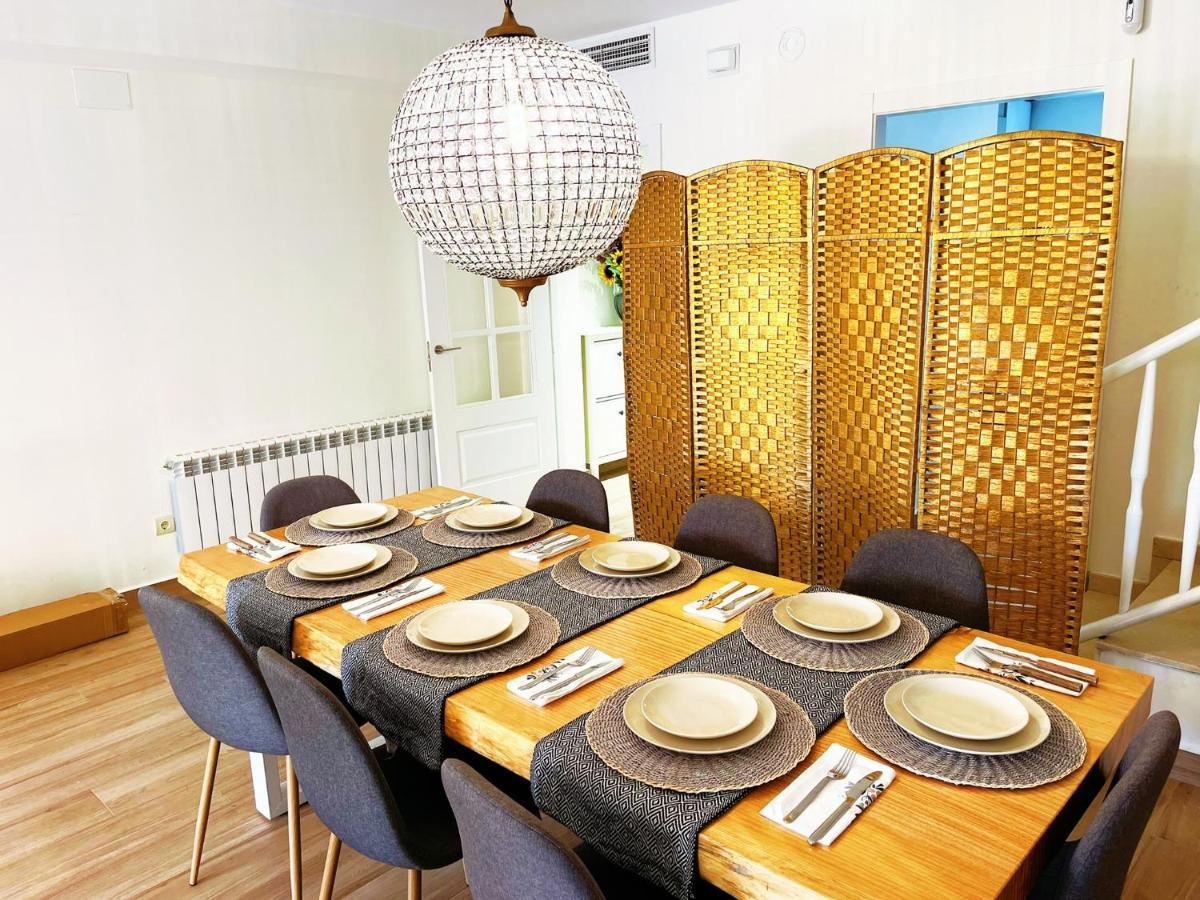 Cheerful Townhouse Center Sitges 5 Bedrooms Pool And Terrace Exterior photo